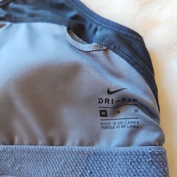 Nike Dri Fit Sports Bra Women's Medium Grey Hot Pink, Athletic, Workout, Gym - Picture 4 of 6